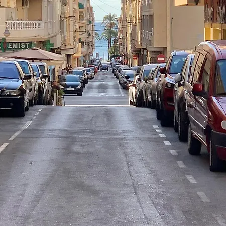 Tolle Mit 2 Schlafzimmern, Balkon Und Pool Apartment Torrevieja